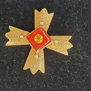 Vintage Pisces‎ Maltese Cross Brooch